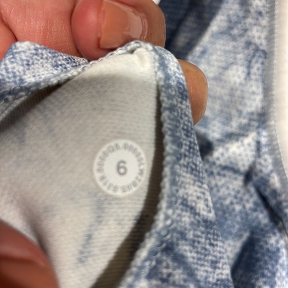 Lululemon Ebb to Train Bra - White / Black / Luna - Size 6 - Picture 6 of 6